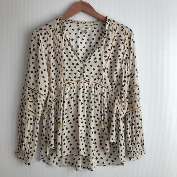 Amuse Society flowy top flutter sleeve  tassel cream and blue size extra small - Picture 3 of 6